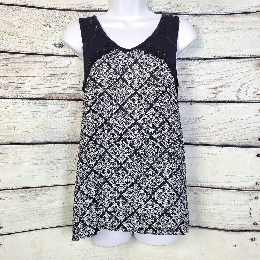 Maurices Women’s Navy White Damask Print Tank Top XS Lace Trim Sleeveless